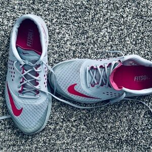 Nike Women's Gray and Pink Sneakers